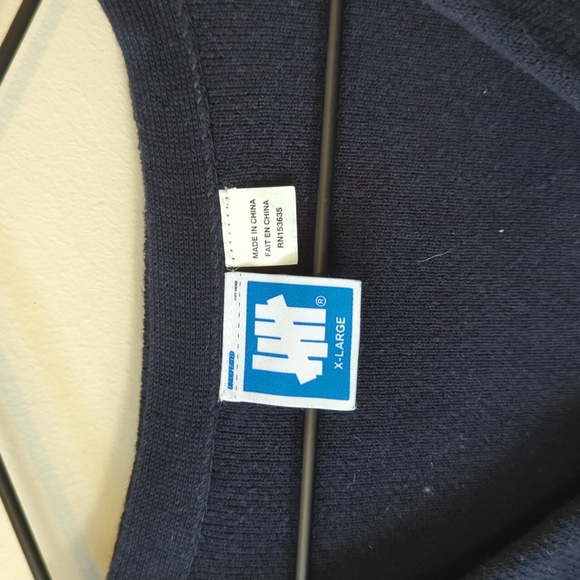 Undefeated Cardigan - Picture 3 of 6